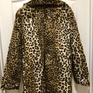 J.O.A. / JOA LEOPARD CHEETAH PRINT FAUX FUR COAT M